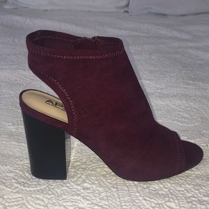 Aldo burgundy suede open toe bootie